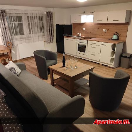 Apartmany Na Ceste Desná Eksteriør billede